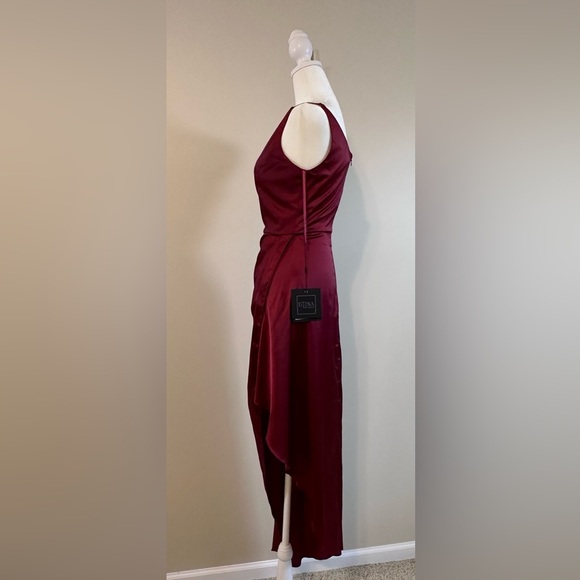 Mac Duggal Red 0 Sleeveless Sheath High low hemline Slit Asymmetrical New xs - Picture 5 of 8